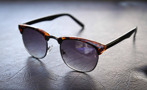 Can Magnetic Clip Glasses Replace Multiple Eyewear? unnamed 3